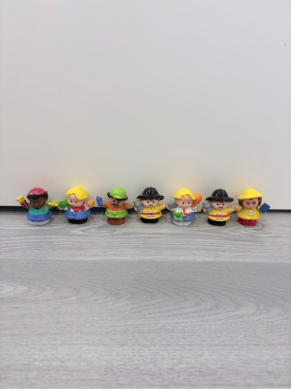 Fisher-Price Little People Colorful Character Toy Set - Multicolor